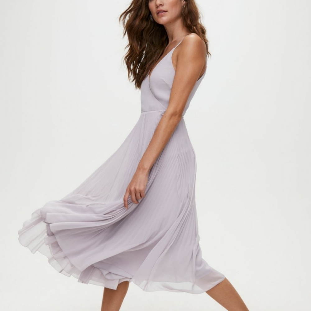 SOLD ๐ HOST PICK ๐ NWOT Aritzia Beaune dress - Picture 1 of 8